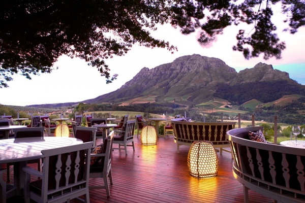 top12-nha-hang-dep-nha-tren-the-gioi-10