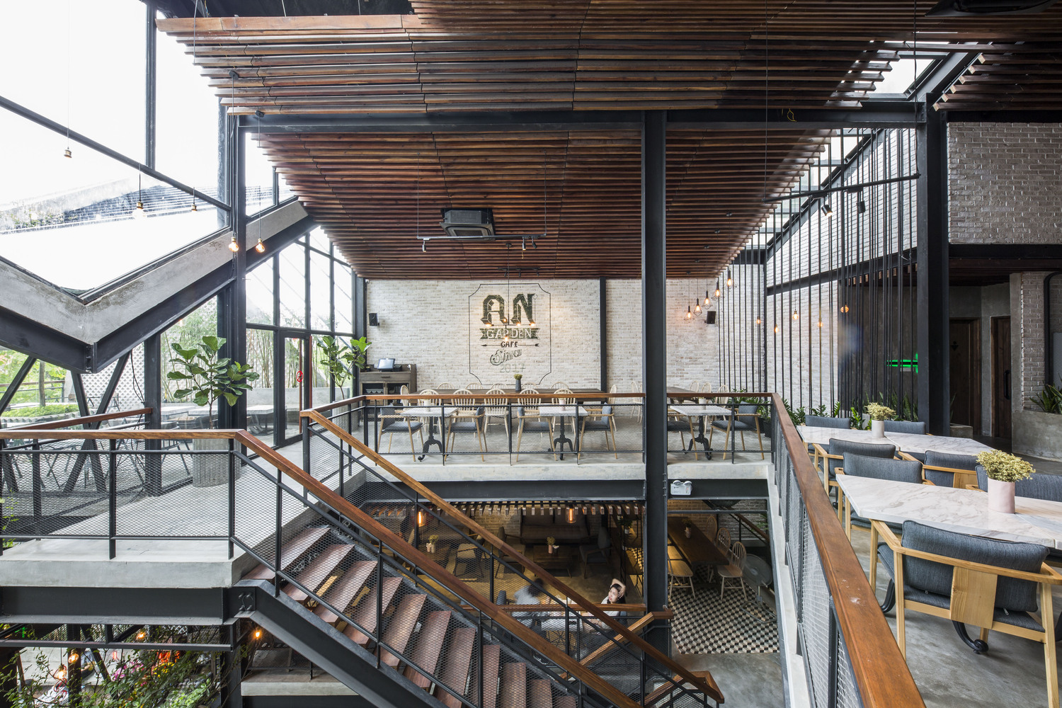 thiet-ke-noi-that-quan-an-garden-5